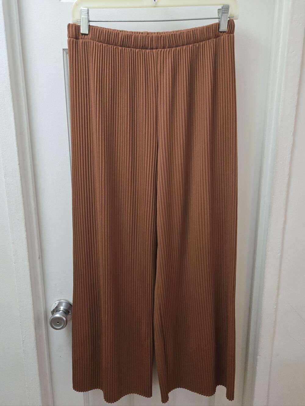 UNIQLO Ribbed Wide Leg High Waisted Orange Brown Rust Cropped Pants Medium
